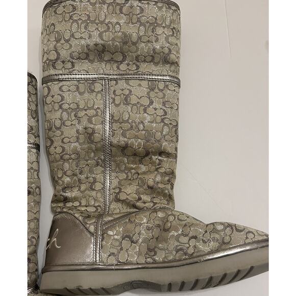 Coach Women’s Size 6B Boots Logo Silver Nikole Mid Calf Shearling Signature - Picture 15 of 16